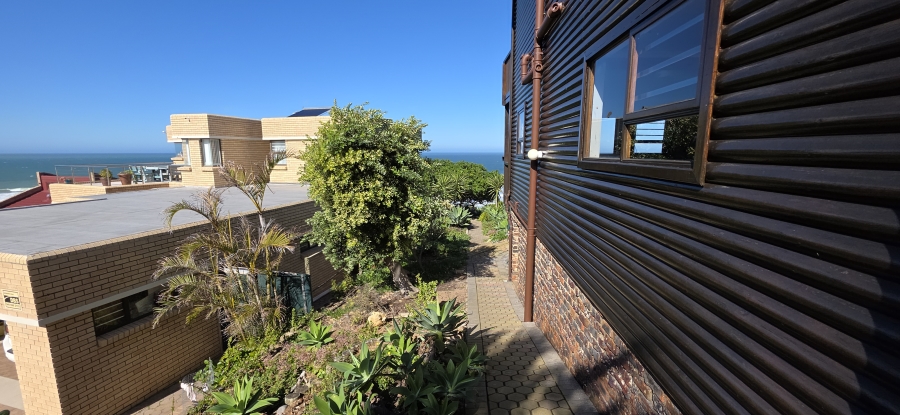 4 Bedroom Property for Sale in Dana Bay Western Cape